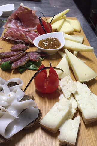 Antipasti cena dal Menu di Spiriti Gourmet a Lecce Sfizi, antipasti cena - Menu Spiriti Gourmet Lecce